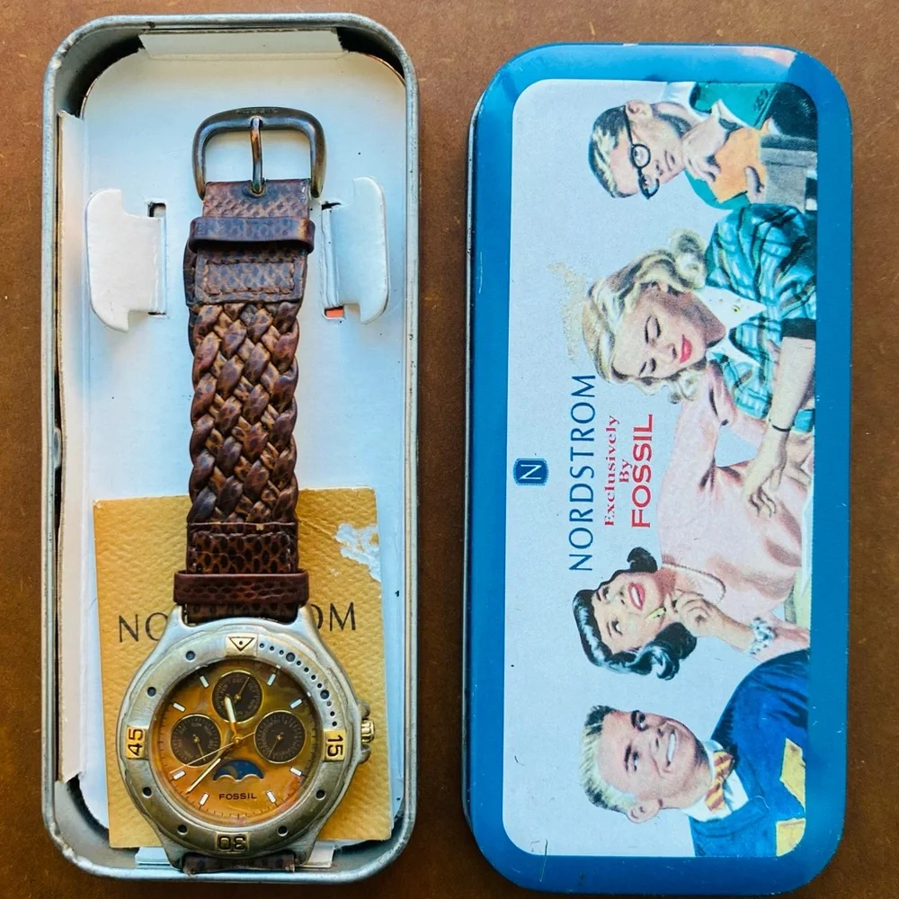 1995 RARE FOSSIL CHRONOGRAPH MOON PHASE WATCH BQ-8709